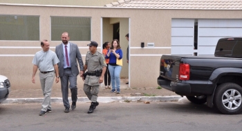 Padre que abusou de adolescente e jovens com a promessa de “recuperar a virgindade” permanece preso